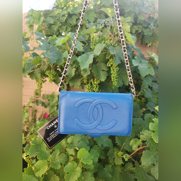 🔥💎 Chanel Caviar Kiss Lock Leather CC Logo Long Wallet Purse Blue Full set - Picture 2 of 16